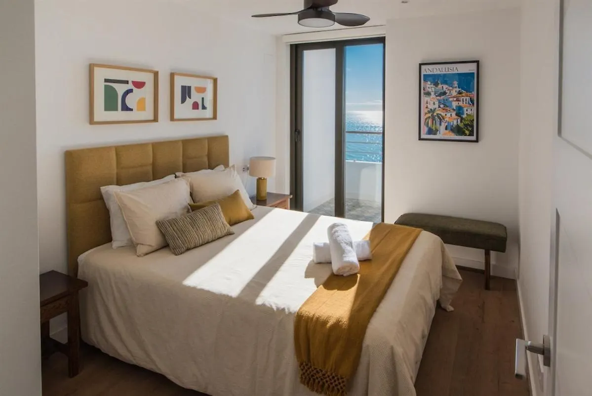 Stunning Seaviews Close To Beach Torremolinos